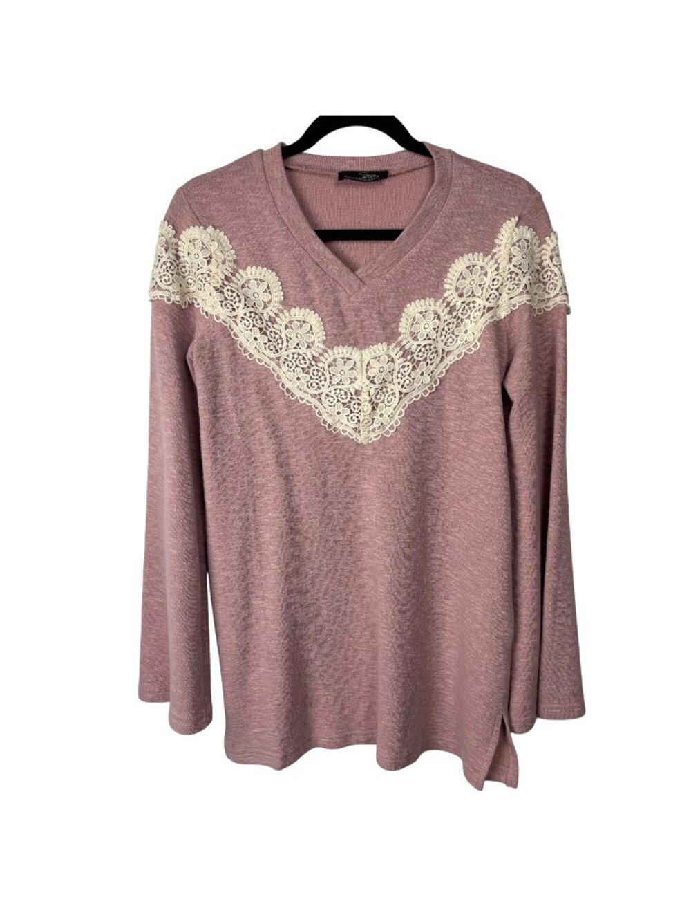 ✨3/$30 Suzanne Betro S Pink Long Sleeve Top With Lace Details